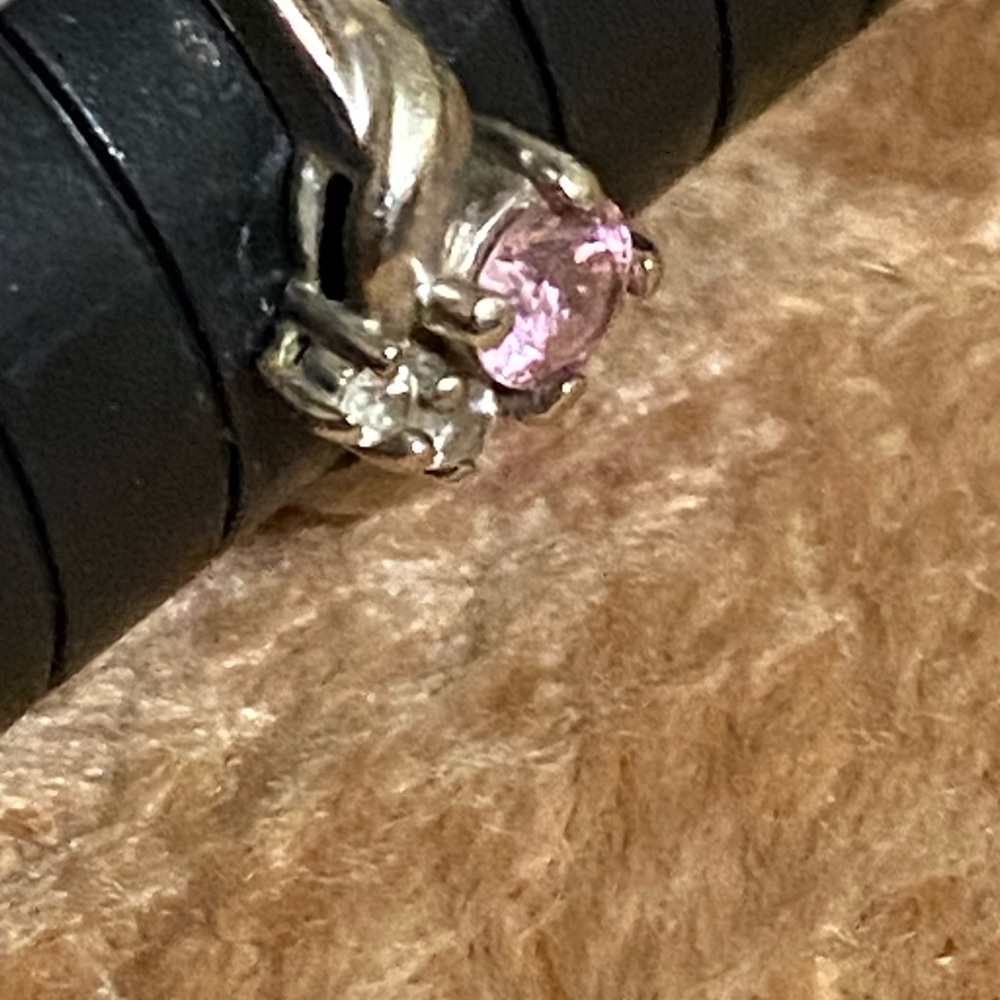 VINTAGE 10 K GOLD CZ PINK STONE LADY'S RING Size 6 3/4. - Picture 2 of 6